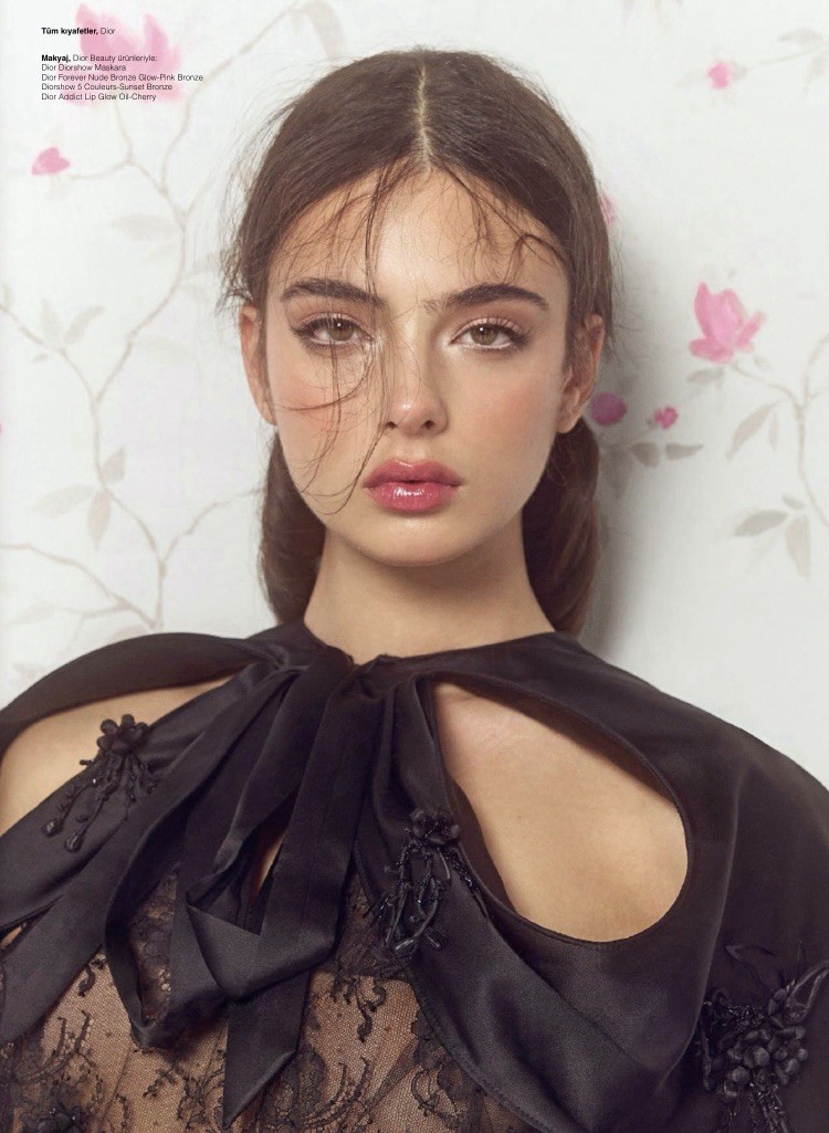 Harper’s Bazaar Turkey March 2026 Deva Cassel – Hande Erçel – Gamze Erçel
