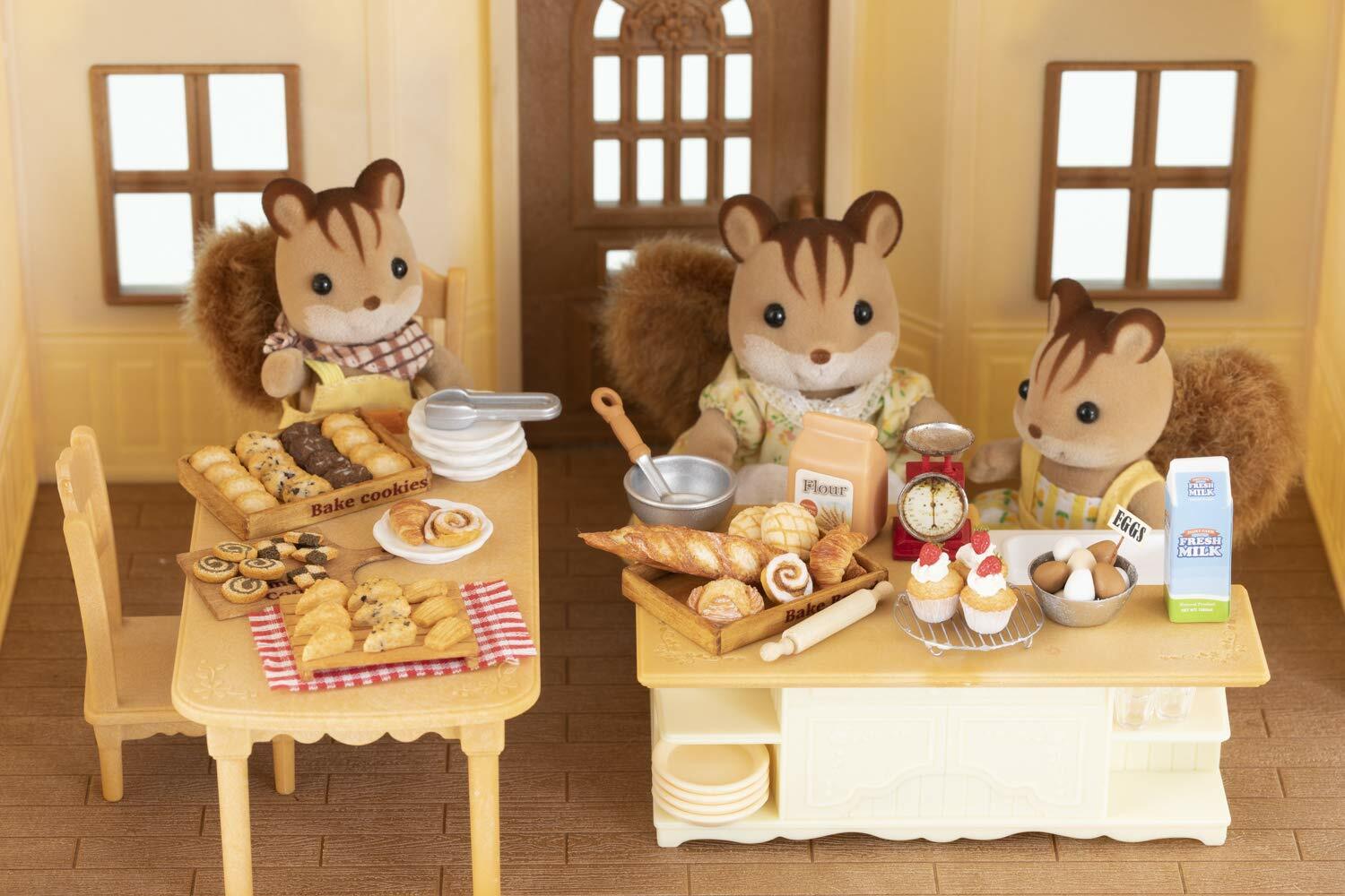 Sylvanian Families 楽しいくらしと季節のごはん Japanese book figure plush kawaii