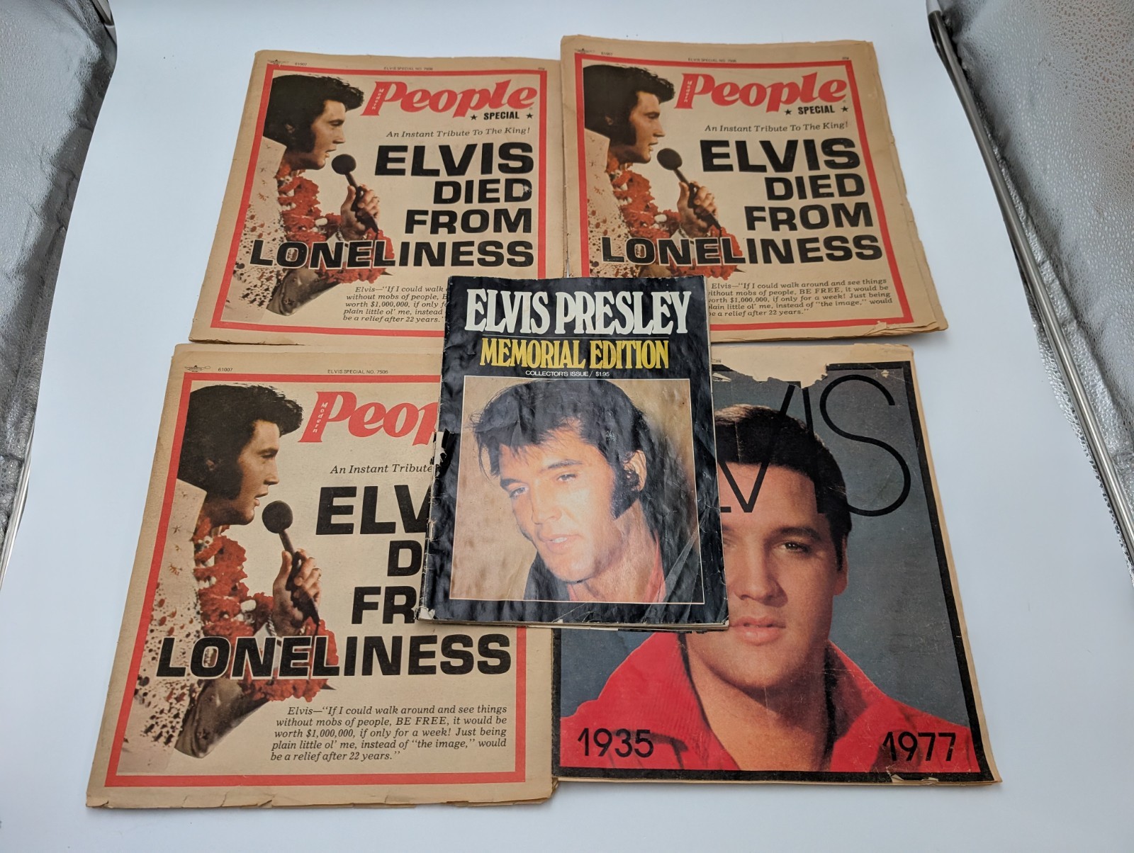 Elvis Presley Memorial Edition Ideal Magazine & Newspaper Lot 1977 Vintage