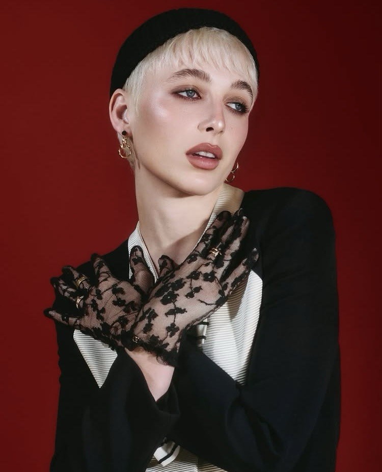 Vogue Turkey May 2025 Emma Chamberlain – Nara Smith – Adria Arjona – Sinem Ünsal