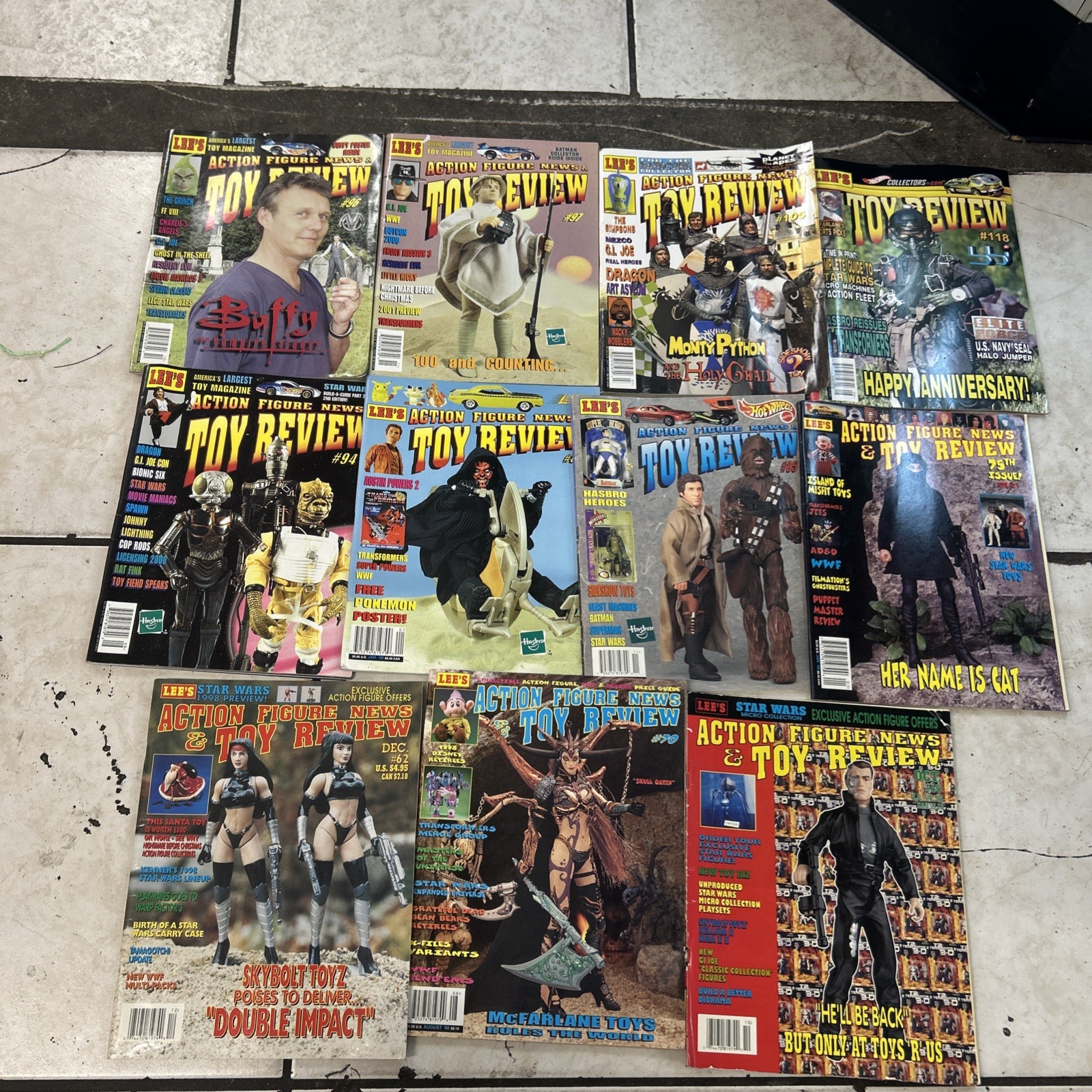 Lee’s Toy Review Magazine Lot 60 62 70 75TH ISSUE 85 87 94 96 97 105 & 118