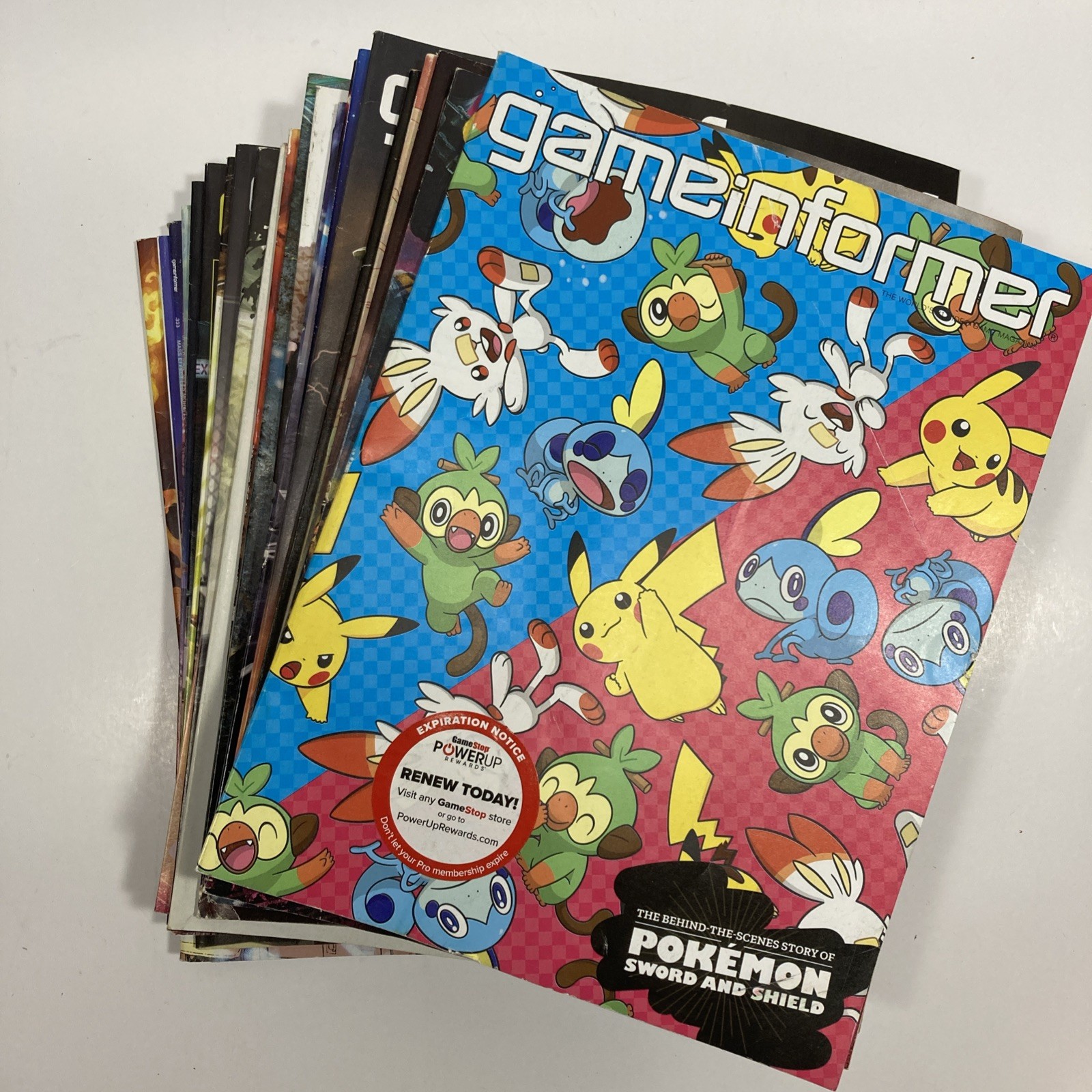 Game Informer Magazine Lot 25 Issues #309-330, 333, 338-339 Gaming Mags