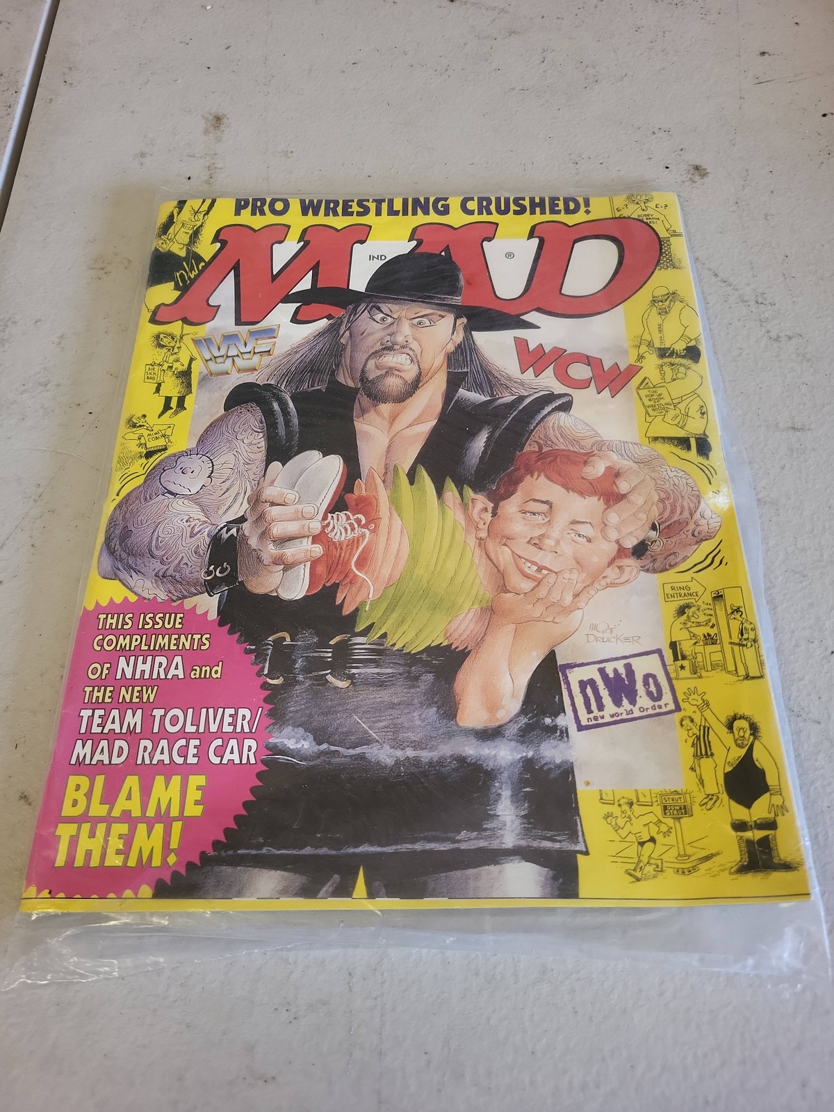 MAD Magazine #338 Pro Wrestling Crushed WWF WCW NWO 1995 Vintage Comic Book