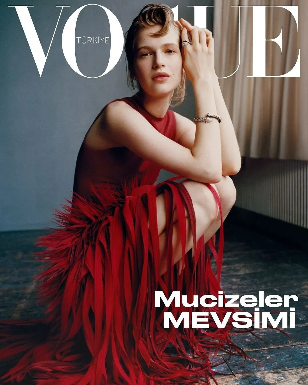 Vogue Türkiye Magazine Turkish Aivita Muze DECEMBER 24/ JANUARY 25
