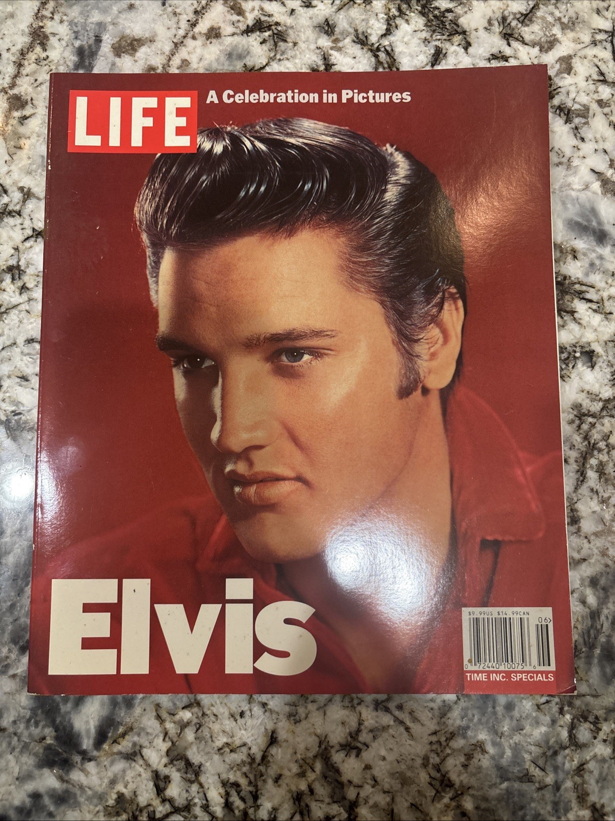 Elvis Presley A Celebration in Pictures 128 Pages of Photos – Life Magazine 2000
