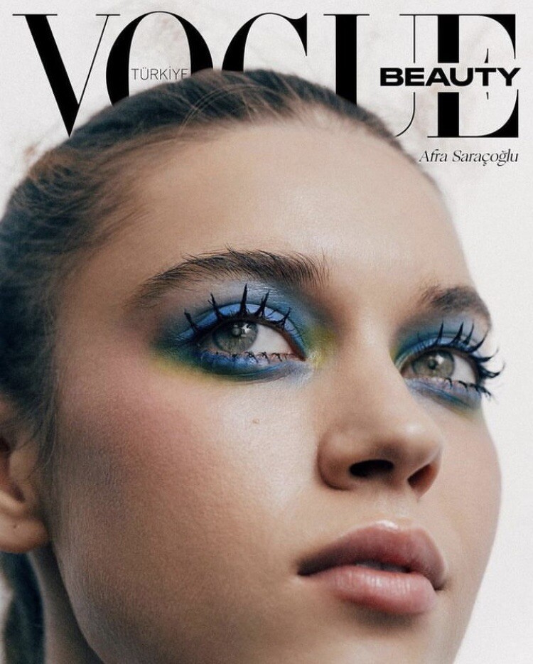 Vogue Turkey Beauty Supplement December 2022 Afra Saraçoğlu