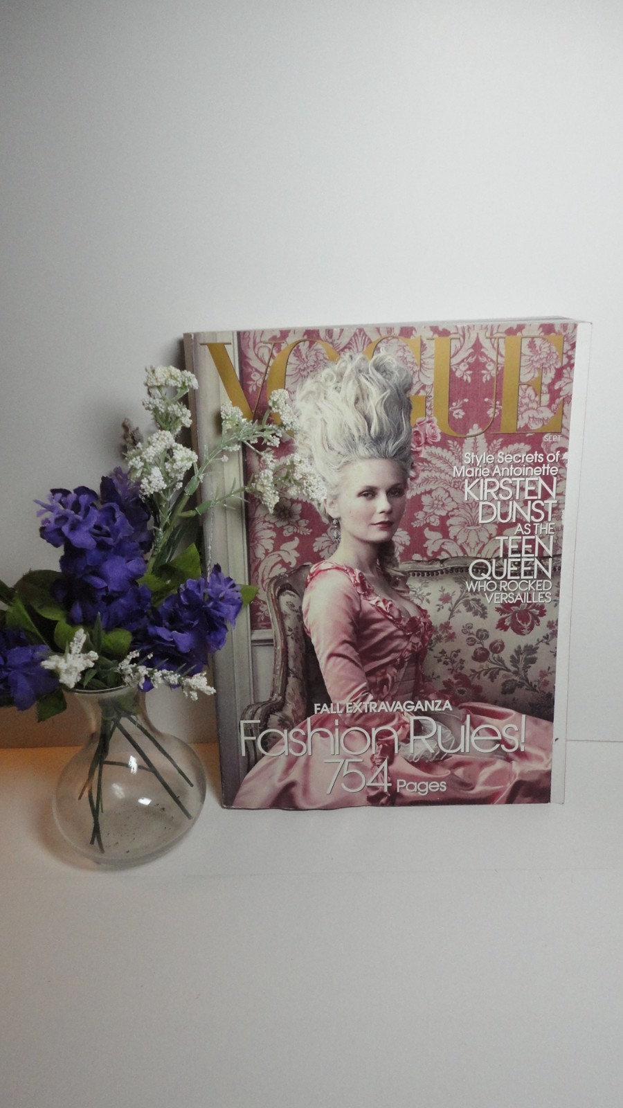 Vogue Magazine Sept 2006 Kirsten Dunst/Marie Antoinette/Used/Rare/Wear (see pic)