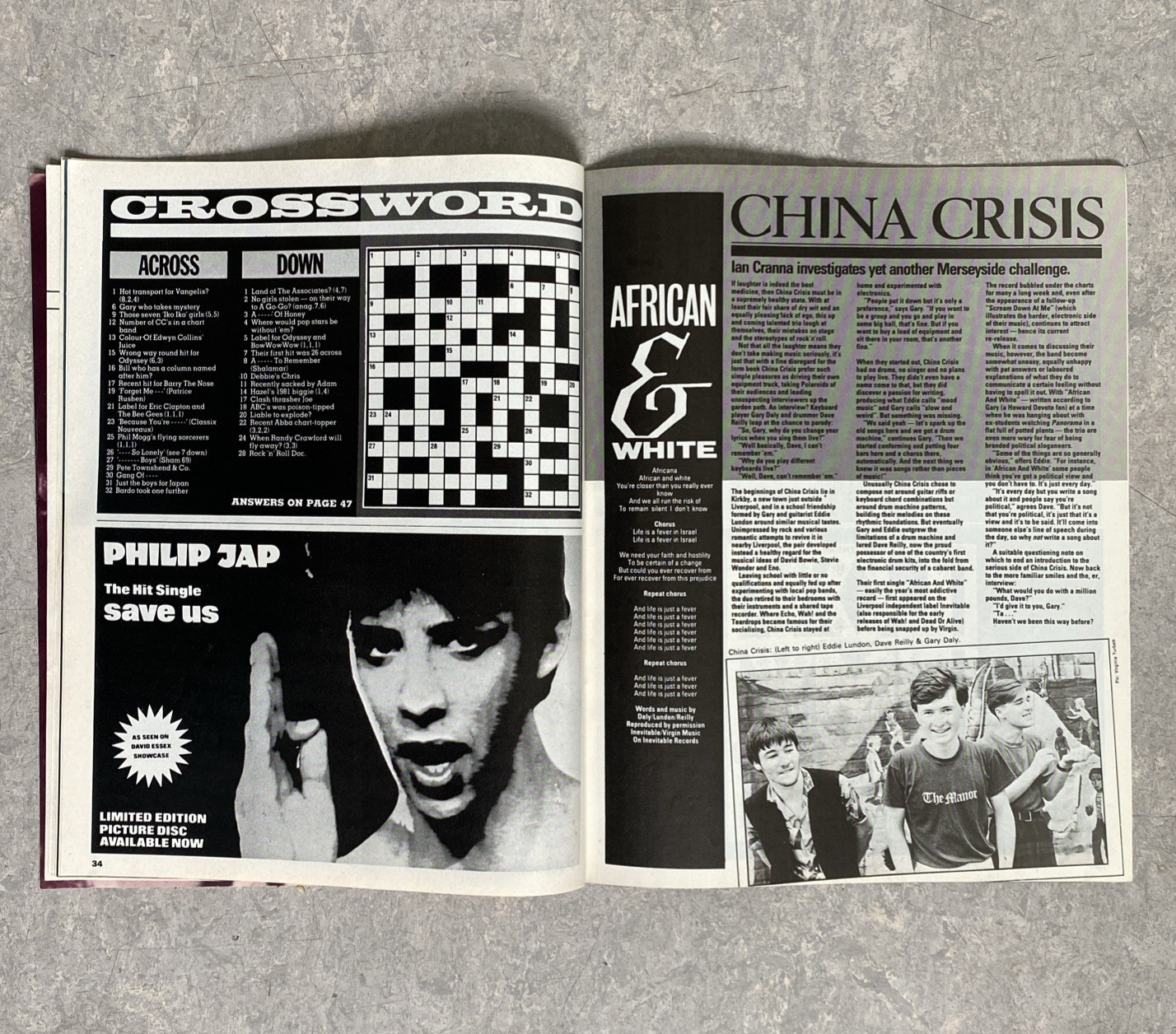 Smash Hits Magazine July 22 -Aug 4 1982 Madness The Damned Dexys China Crisis