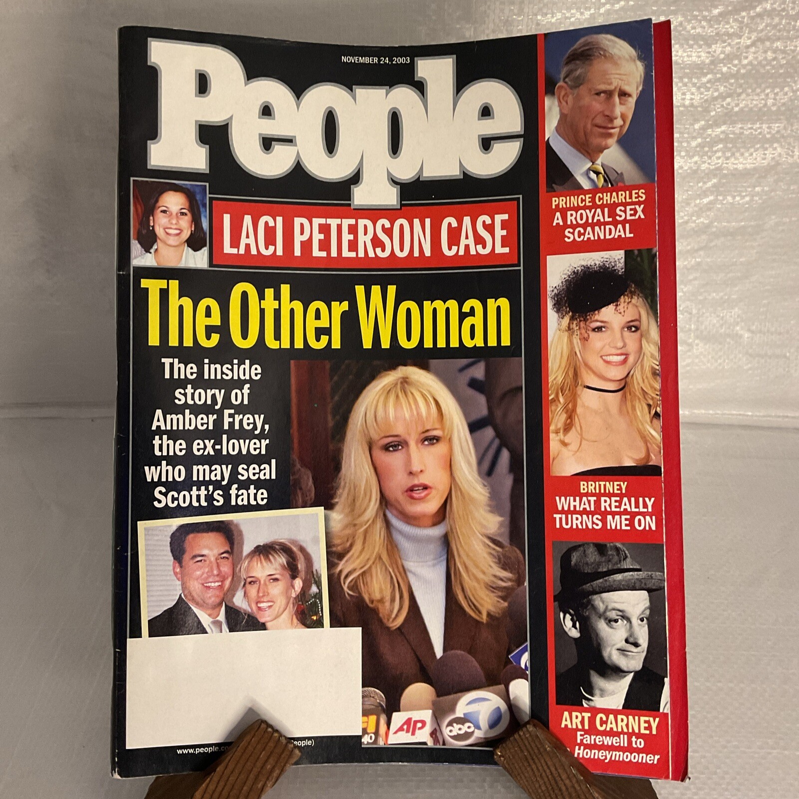 LACI PETERSON – PEOPLE Magazine Nov 24, 2003 – No Label – Clean
