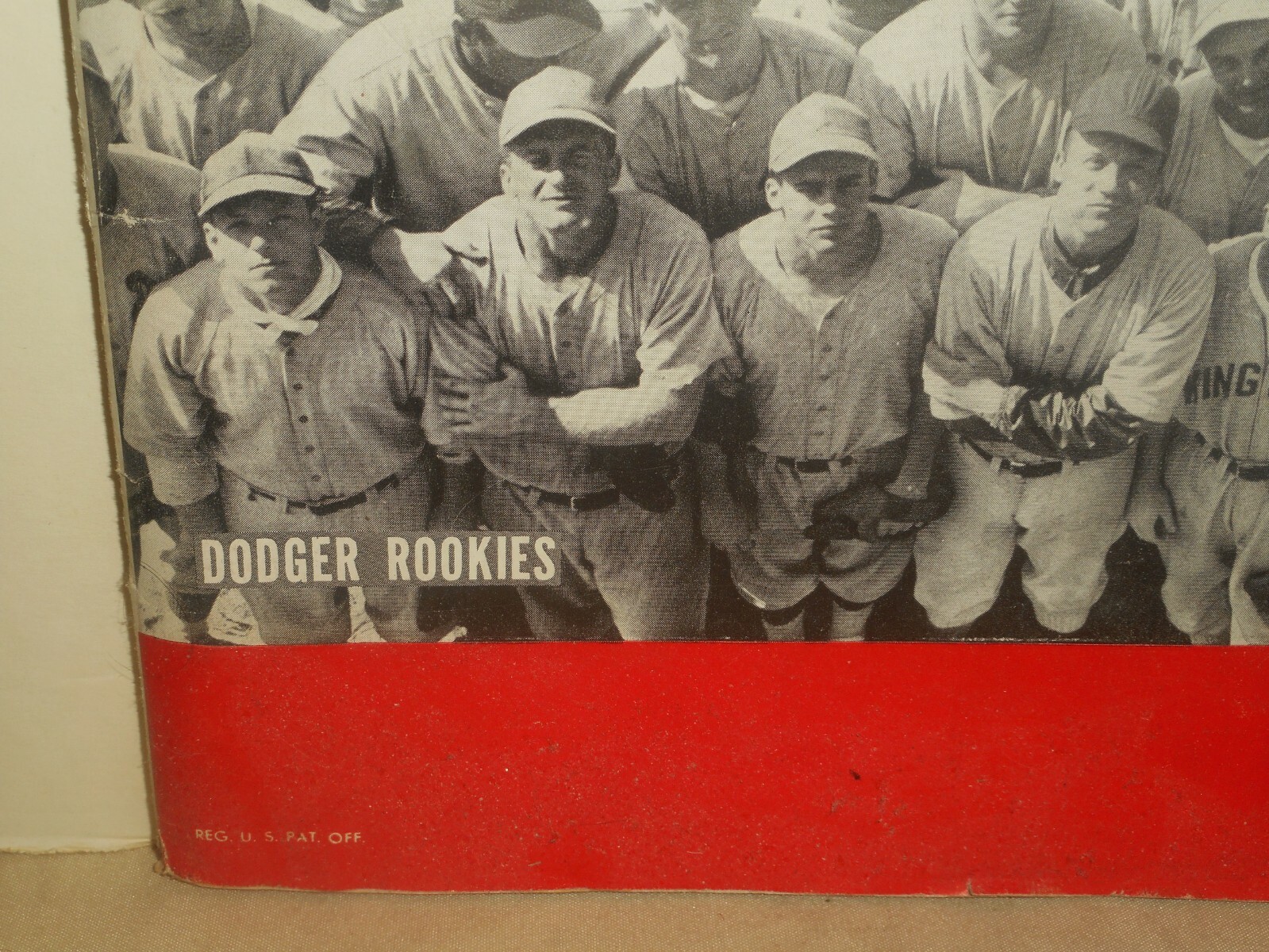 LIFE Magazine April 5, 1948 Brooklyn Dodgers Harry S. Truman Douglas MacArthur