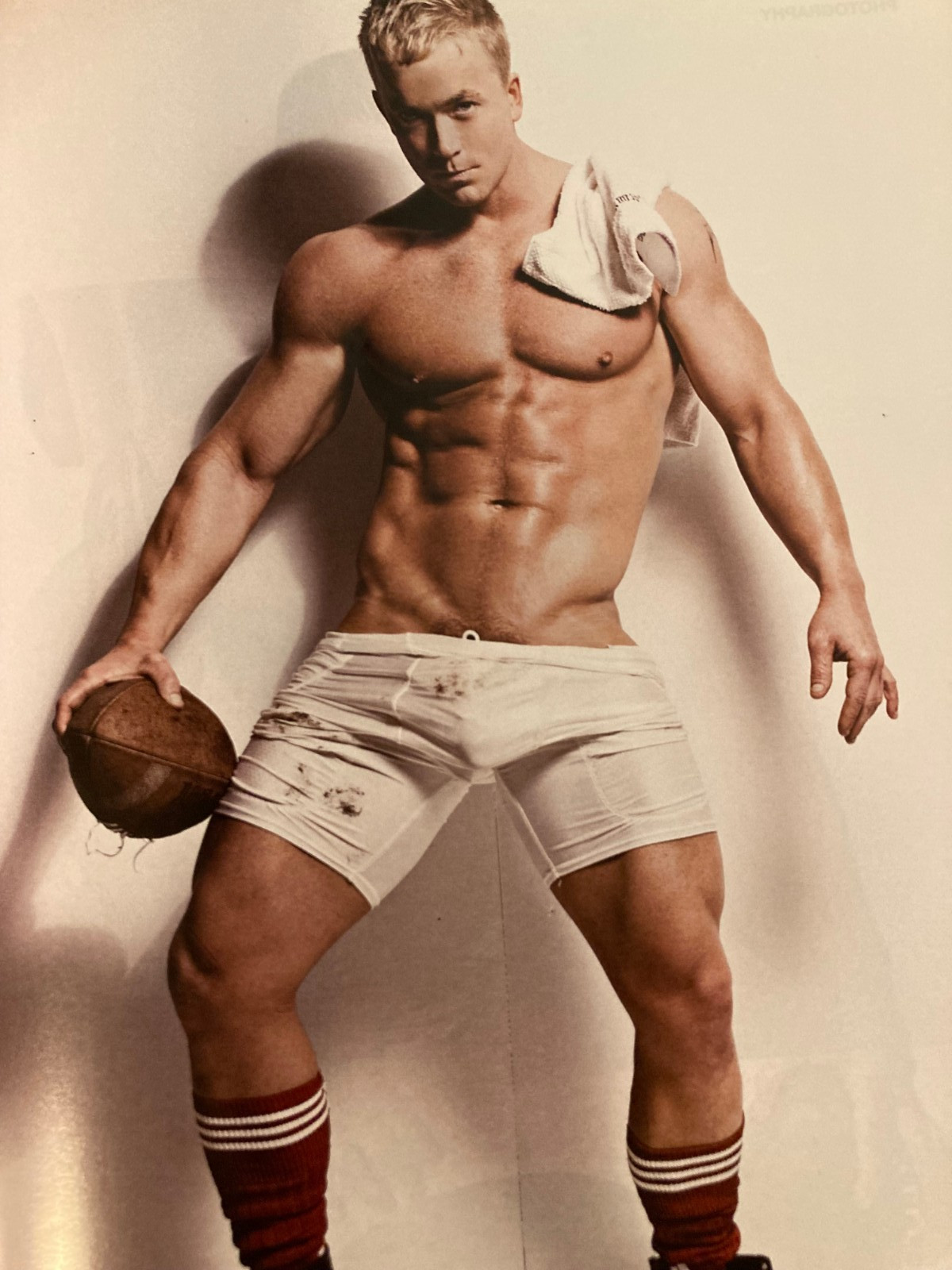 DNA MAGAZINE #124, Australian Magazine for Men, Gay Lifestyle, Cover: Matt