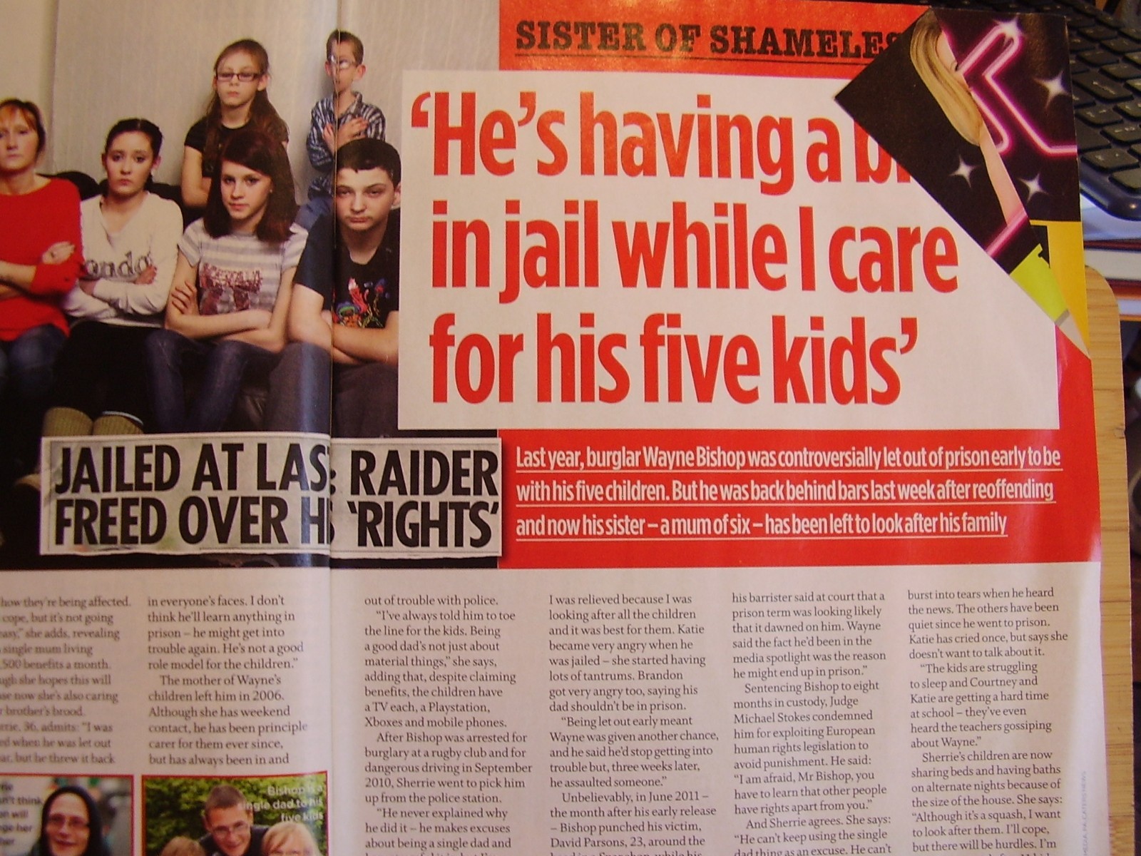 CLOSER TV MAG MAR 2012 # 483 CHERYL COLE DAVID BECKHAM POSH SPICE TOWIE AT WAR