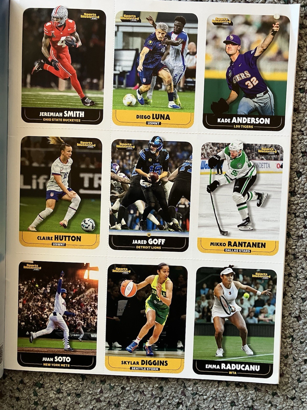 Lot of 13 Sports Illustrated Kids Magazines with cards