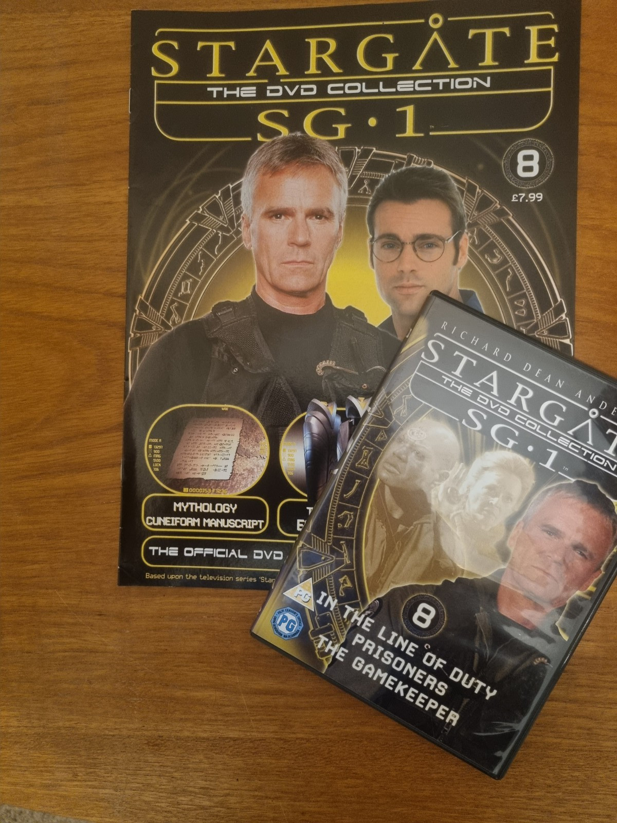 Stargate SG-1 The DVD Collection with Magazine Number Eight