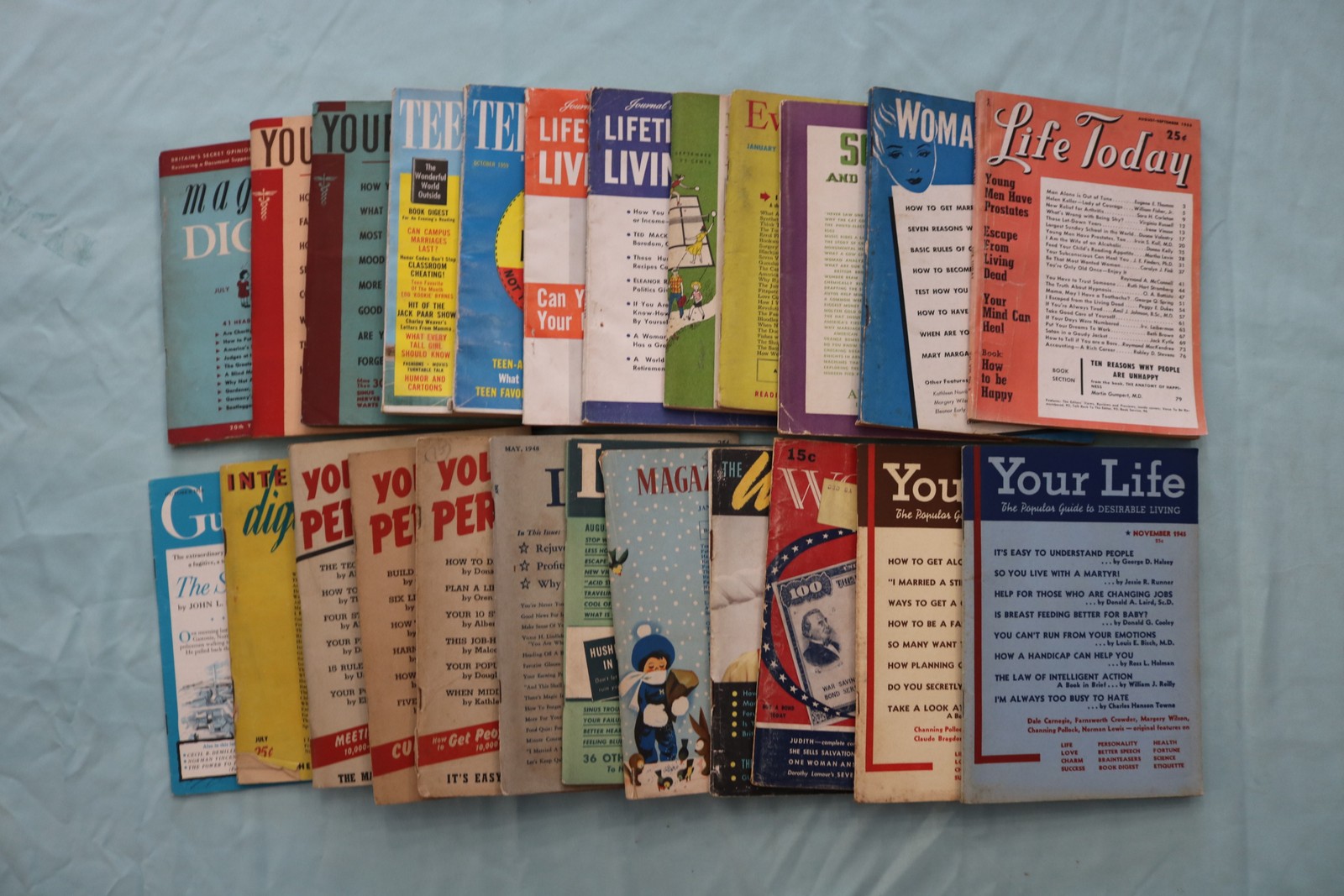 1941-1959 DIGEST MAGAZINES – ASSORTED – LOT OF 24 – O 3949
